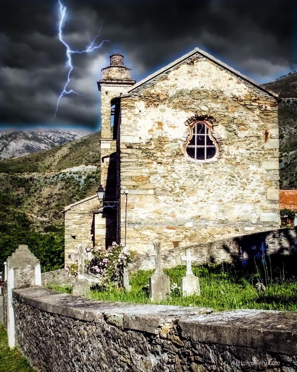 Nuits Magiques Au Village Entre Mer Et Montagnes Bigorno Exteriér fotografie